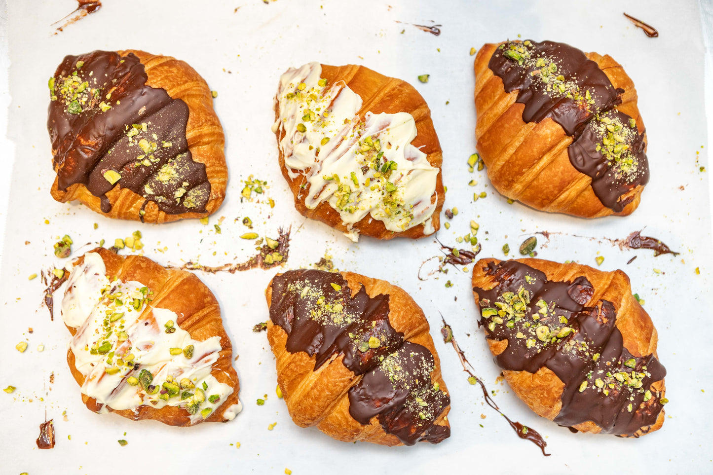 Pistache croissant gevuld - pure chocolade